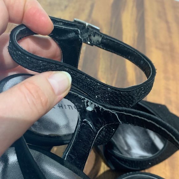 Chinese Laundry 6 - Picture 7 of 9